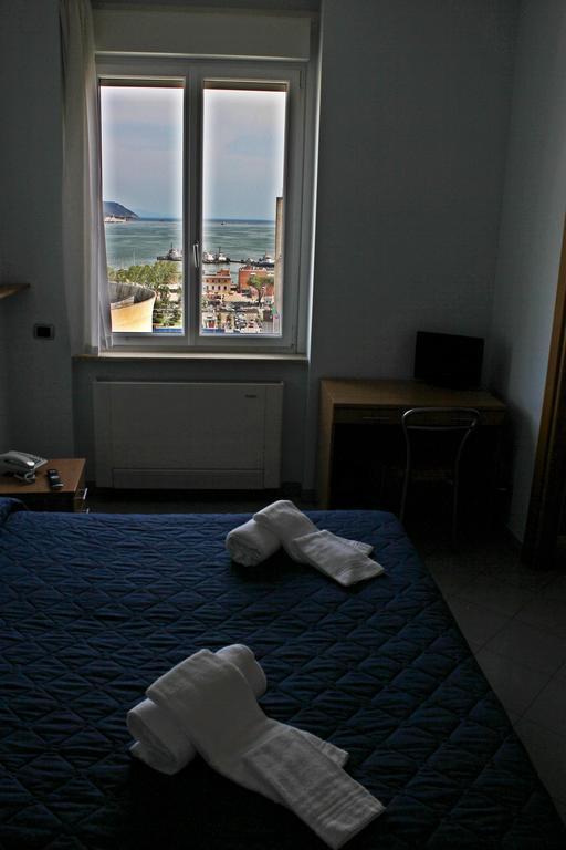 Hh Il Gabbiano Hotel La Spezia Luaran gambar