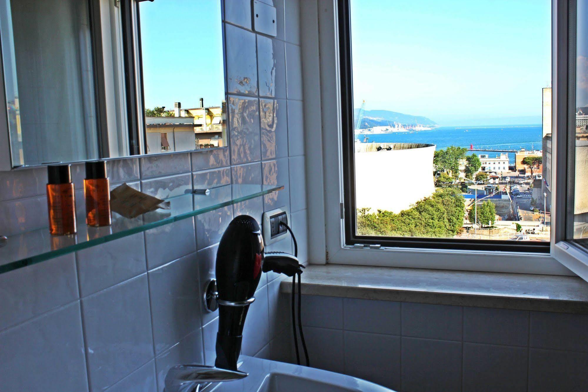 Hh Il Gabbiano Hotel La Spezia Luaran gambar
