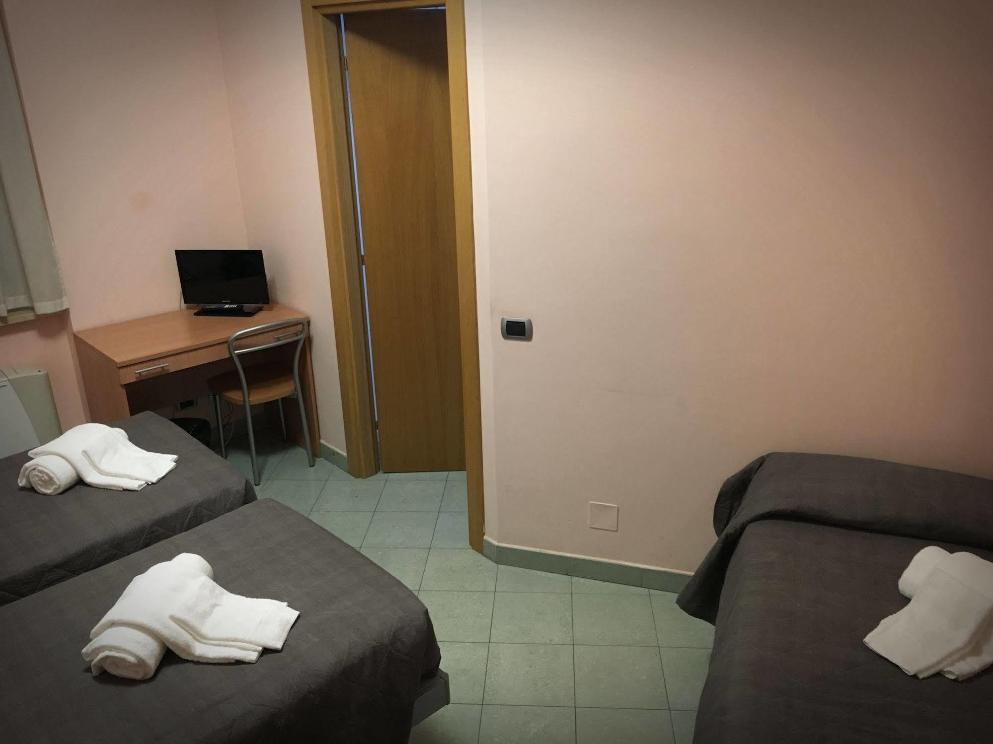 Hh Il Gabbiano Hotel La Spezia Luaran gambar