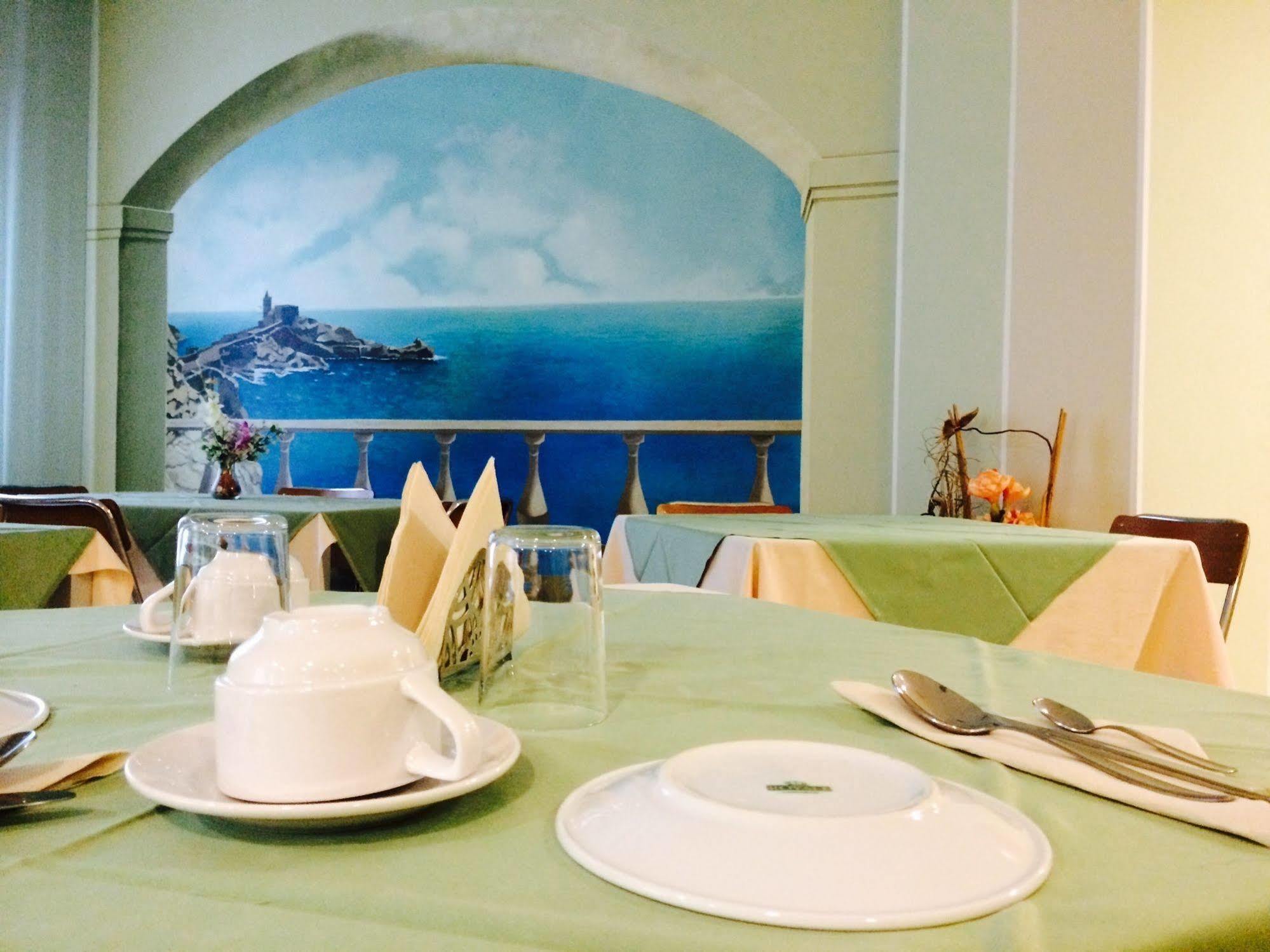 Hh Il Gabbiano Hotel La Spezia Luaran gambar